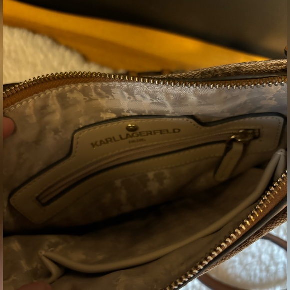 Karl Lagerfeld crossbody - Picture 2 of 3